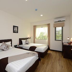 Hotel Lexus